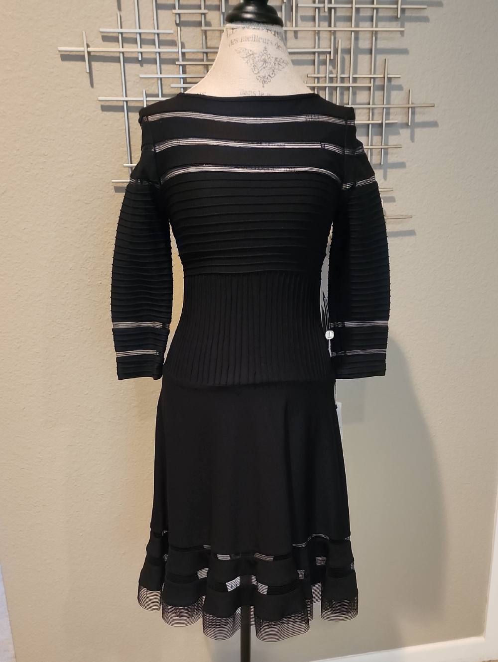 NWT Tadashi Shoji Black Mixed Media Dress XS